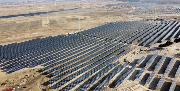 御道口鎮神源三復興地村300MW牧光互補光伏發電項目